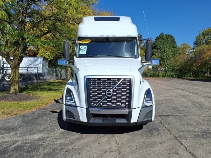 2021 VOLVO VNL64T-760