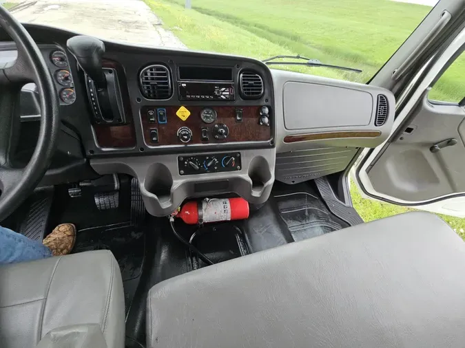 2020 Freightliner Business Class M2 106