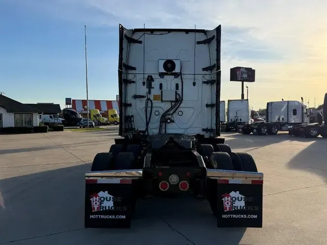 2023 Freightliner Cascadia