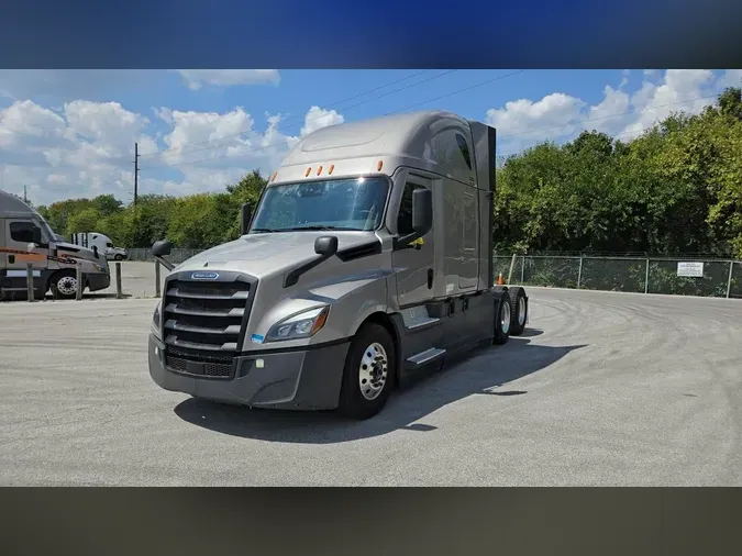 2023 Freightliner Cascadia