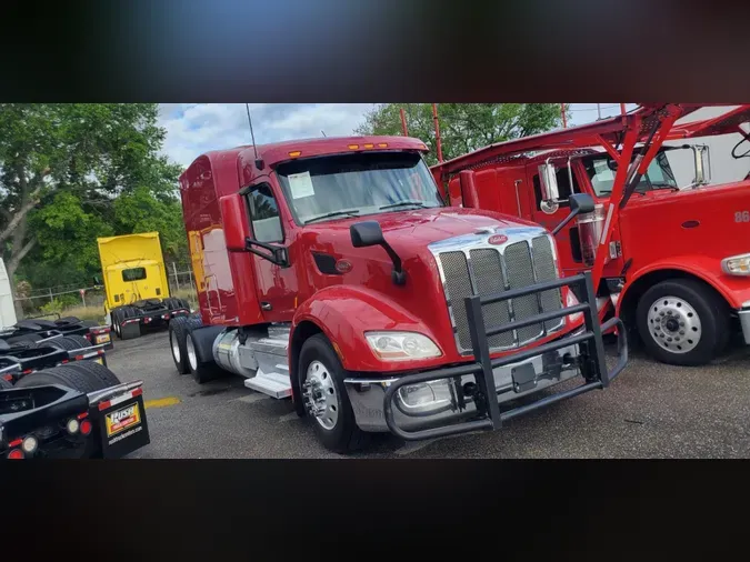2022 Peterbilt 579