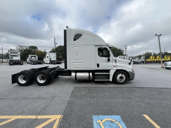 2020 Freightliner Cascadia