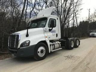2016 FREIGHTLINER X12564ST