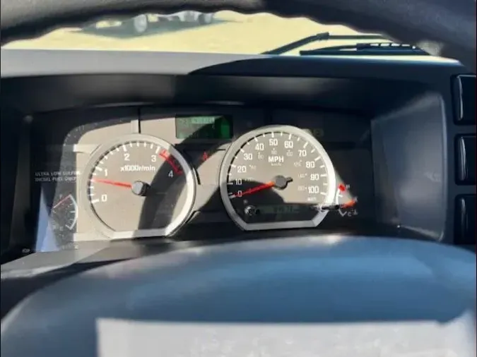 2022 Isuzu NPR-XD