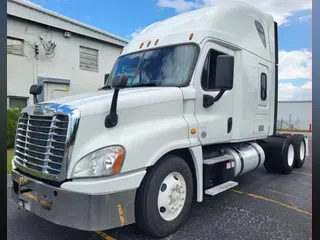 2019 FREIGHTLINER/MERCEDES CASCADIA 125