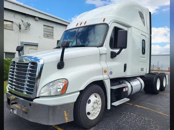 2019 FREIGHTLINER/MERCEDES CASCADIA 125d2d071a5e816bc96f0a39d662b0cc5c2