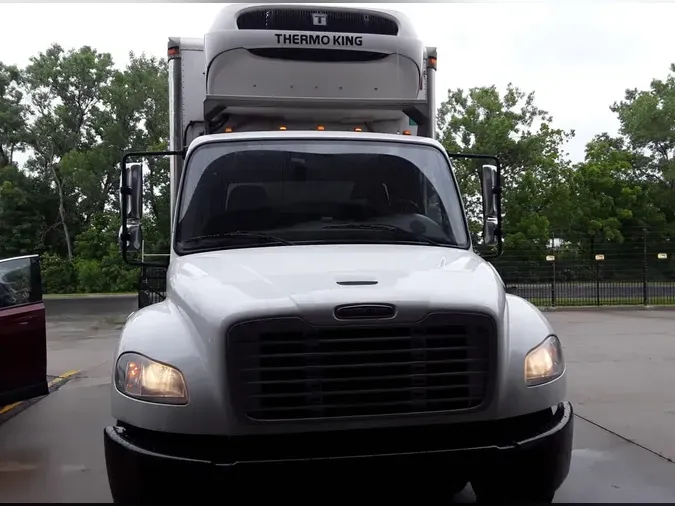 2017 FREIGHTLINER M2 106