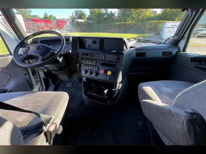 2022 INT LT625 6x4