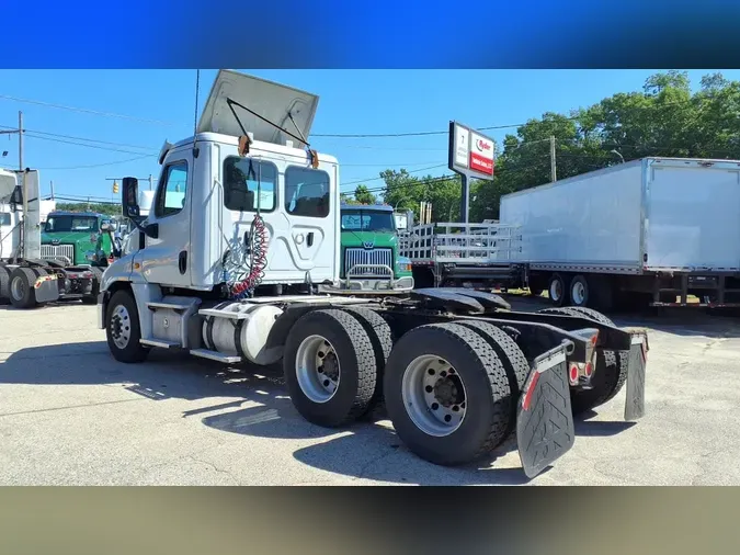 2019 FREIGHTLINER/MERCEDES CASCADIA 125