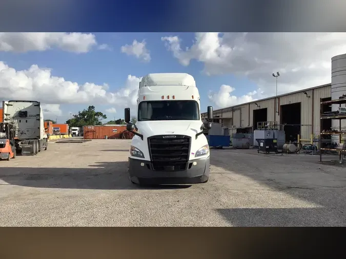 2020 Freightliner Cascadia