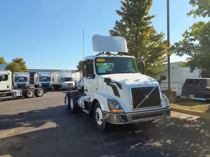 2018 VOLVO VNL64TRACTOR