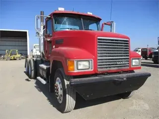 2008 MACK PINNACLE CHU613