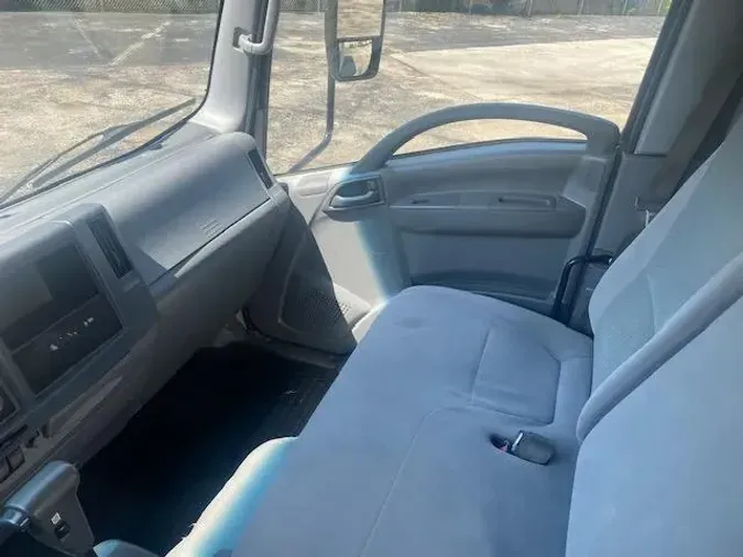 2022 Isuzu NRR