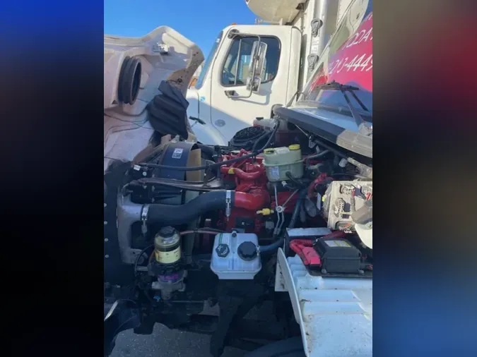 2019 FREIGHTLINER/MERCEDES M2 106