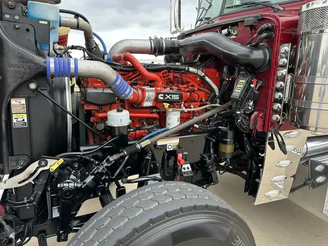2021 Peterbilt 389d2dd303c1324b590a70c2d28850d086a