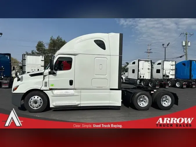 2020 FREIGHTLINER CA126