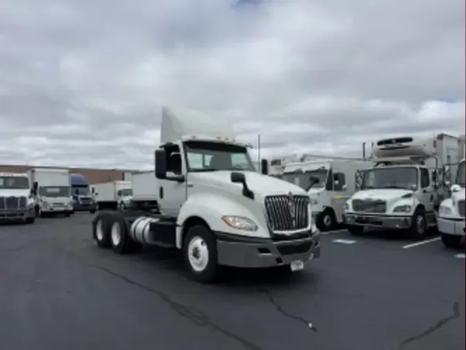 2019 NAVISTAR INTERNATIONAL LT625 DAYCAB T/A