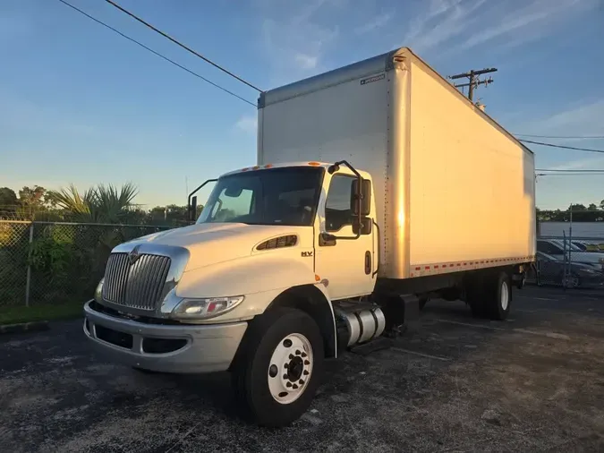 2020 NAVISTAR INTERNATIONAL MV607 (4X2)