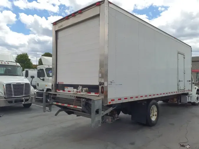 2019 FREIGHTLINER M2 106