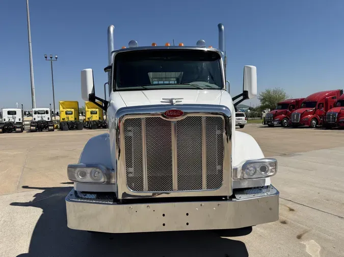 2021 Peterbilt 567