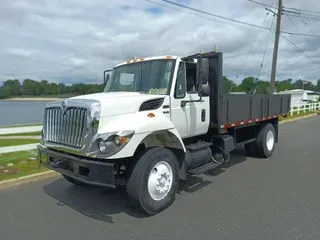2009 INTERNATIONAL 7400