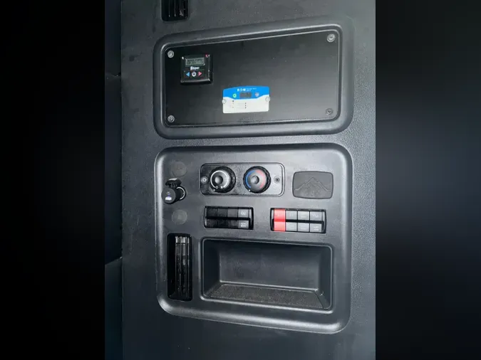 2023 FREIGHTLINER Cascadia 126