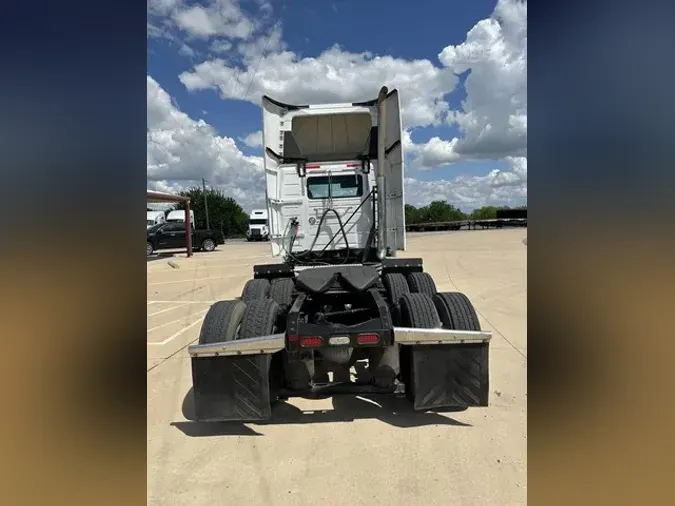 2013 VOLVO VNL64T300