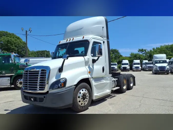 2018 FREIGHTLINER/MERCEDES CASCADIA 125d2ed25ccf68543e2af802a8a8d3946f4