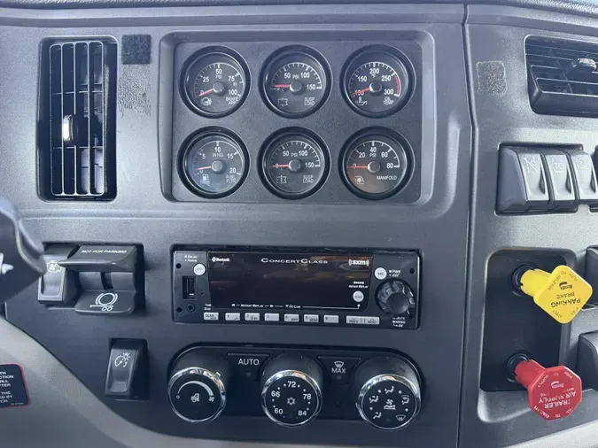 2023 Peterbilt 579d2ed7edd09537a24b1a6c643e4a7fe13