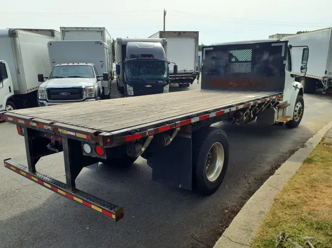 2018 FREIGHTLINER/MERCEDES M2 106