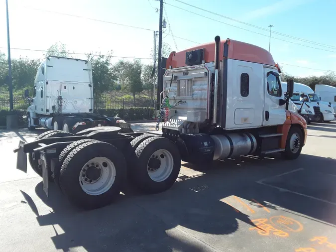 2019 FREIGHTLINER/MERCEDES CASCADIA 125