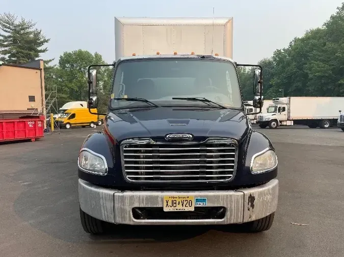 2014 Freightliner M2