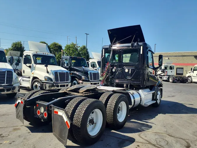 2019 FREIGHTLINER/MERCEDES NEW CASCADIA PX12664