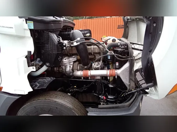 2020 Freightliner Cascadia 126