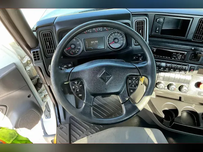 2019 INT LT625 6x4d2f59a3e5b726541f54a4d6a69c5a57e