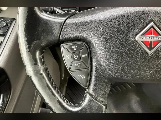 2021 INT LT625 6x4d2f62a663f590c8f67a401bee6dd6050