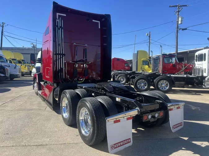 2024 Kenworth T680