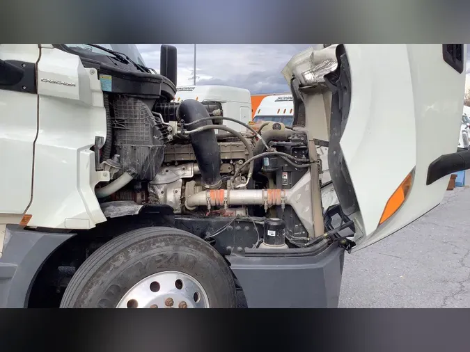 2020 Freightliner Cascadia 126d301be532fac226178af780e70b0d7f4