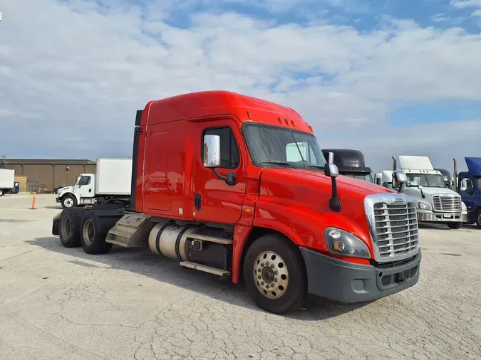 2019 FREIGHTLINER/MERCEDES CASCADIA 125