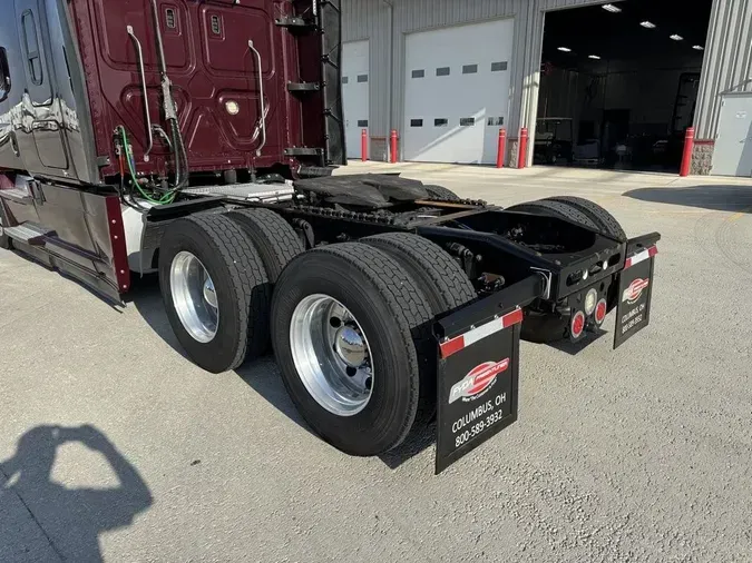 2024 Freightliner CASCADIA 126d30229fe25ba9c510a51f729ee7e0816