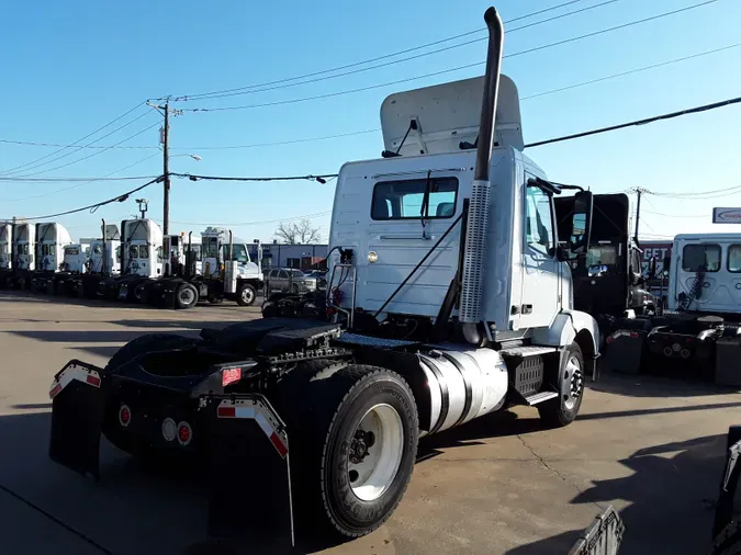 2016 VOLVO VNL42TRACTOR