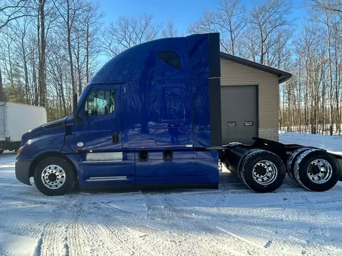 2022 Freightliner Cascadia