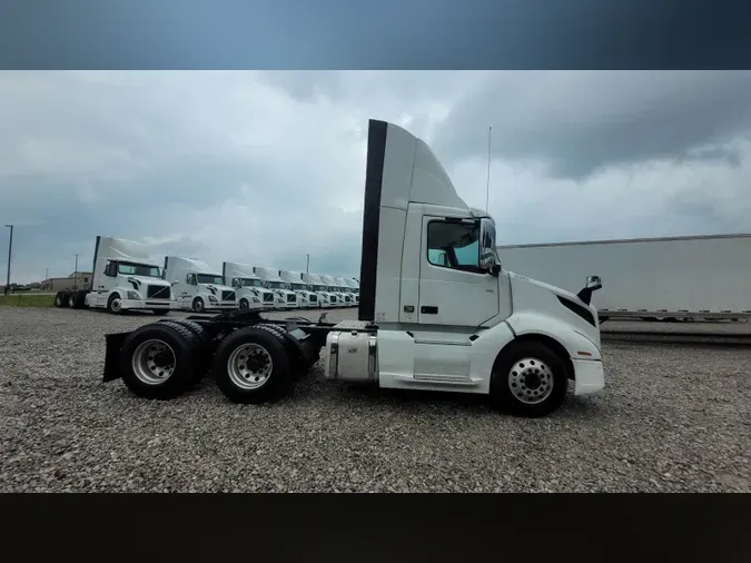 2019 Volvo VNL300