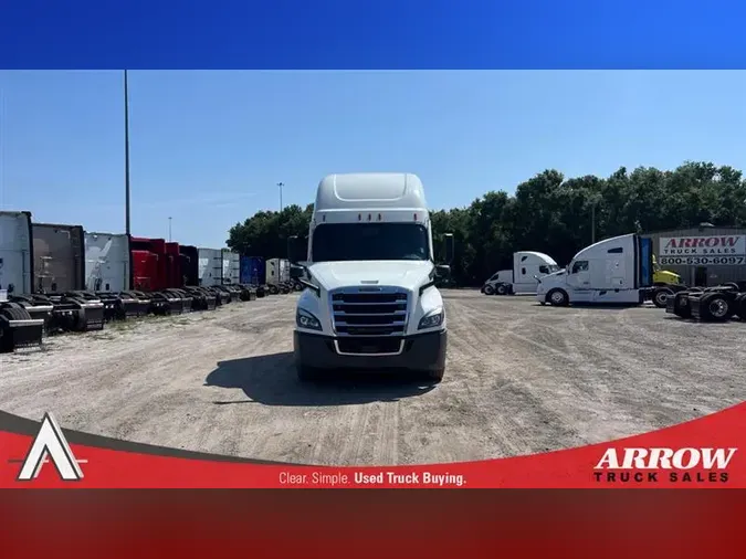 2020 FREIGHTLINER CA126