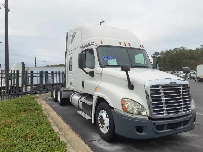 2016 FREIGHTLINER/MERCEDES CASCADIA 125d30ef6d9c173d388d0cd8fa89d1b8bb1