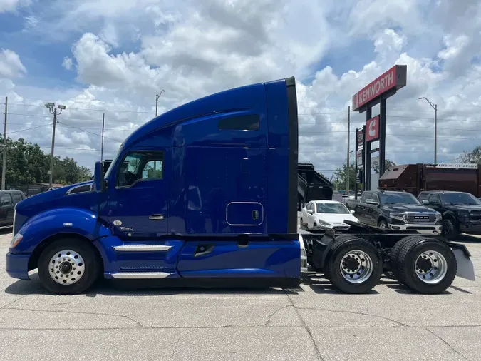 2022 Kenworth T680