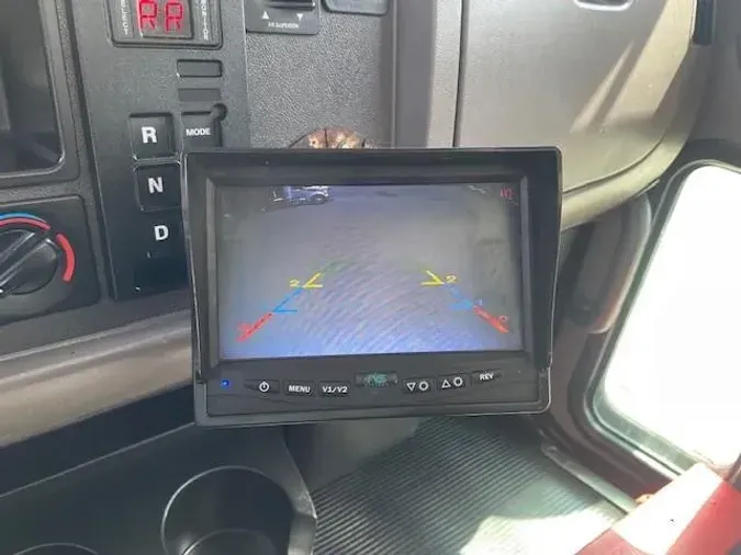 2020 Peterbilt 337