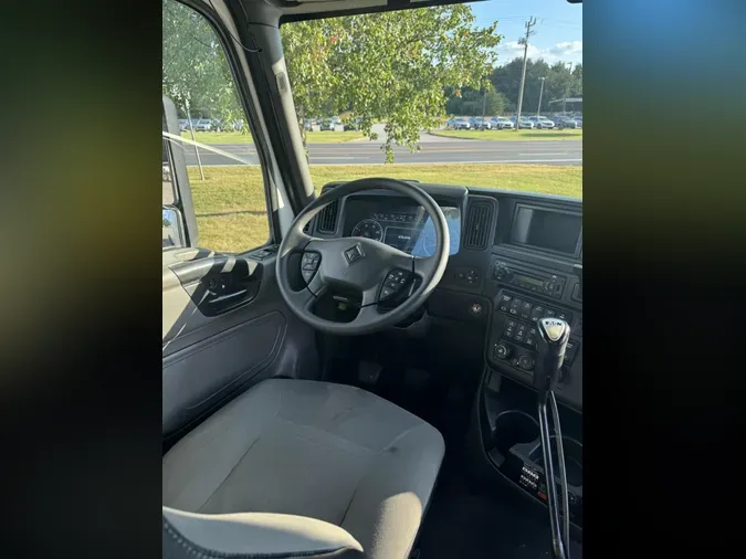 2020 International LT625d3151022b0020d5639b9df8d55af31ff