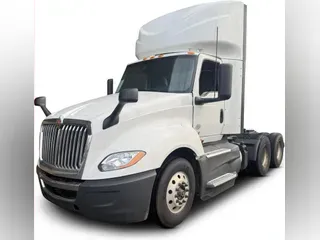 2021 International LT625