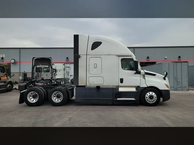 2024 Freightliner Cascadia 126